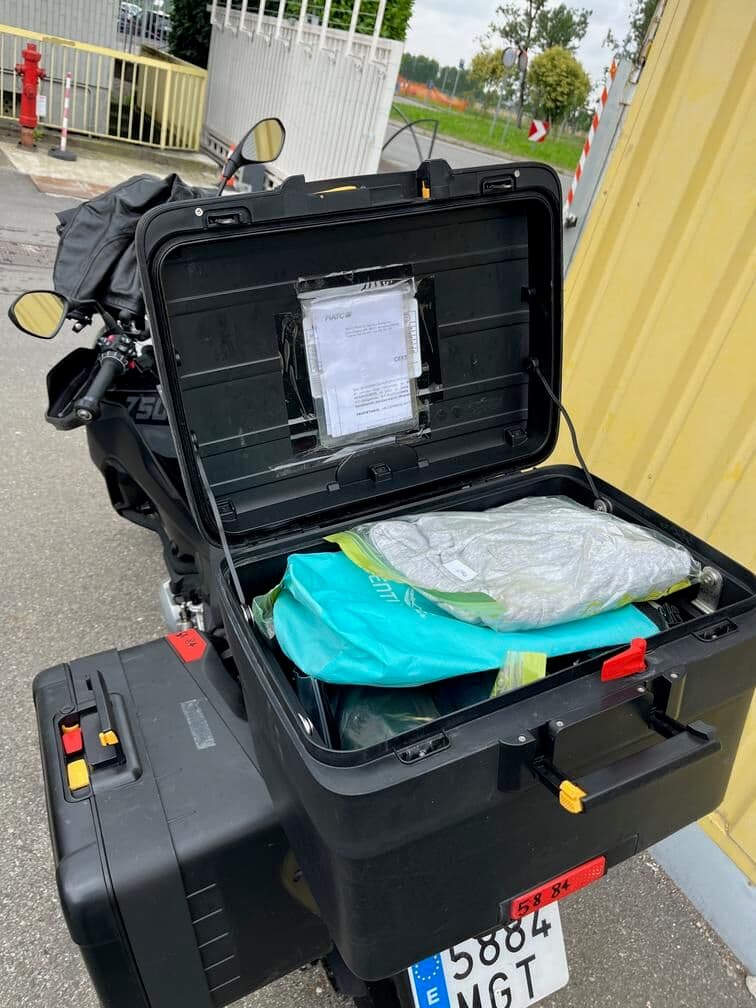 How Learning to Pack Light Changed the Way I Ride Italy